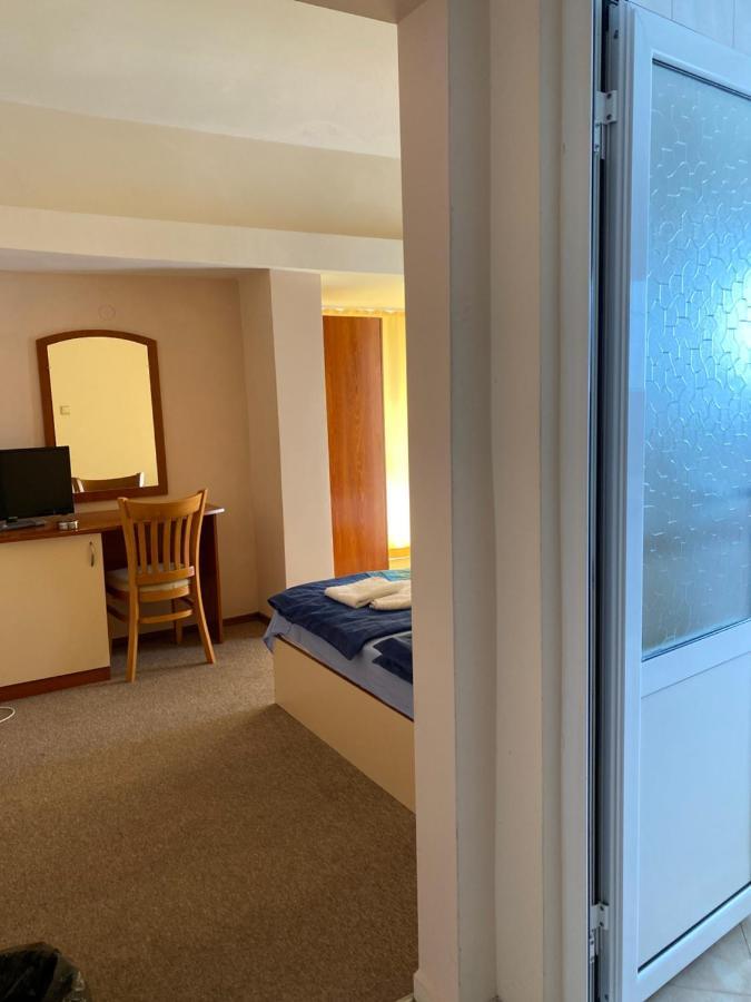 Family Hotel Neptun - لوزينيتس المظهر الخارجي الصورة