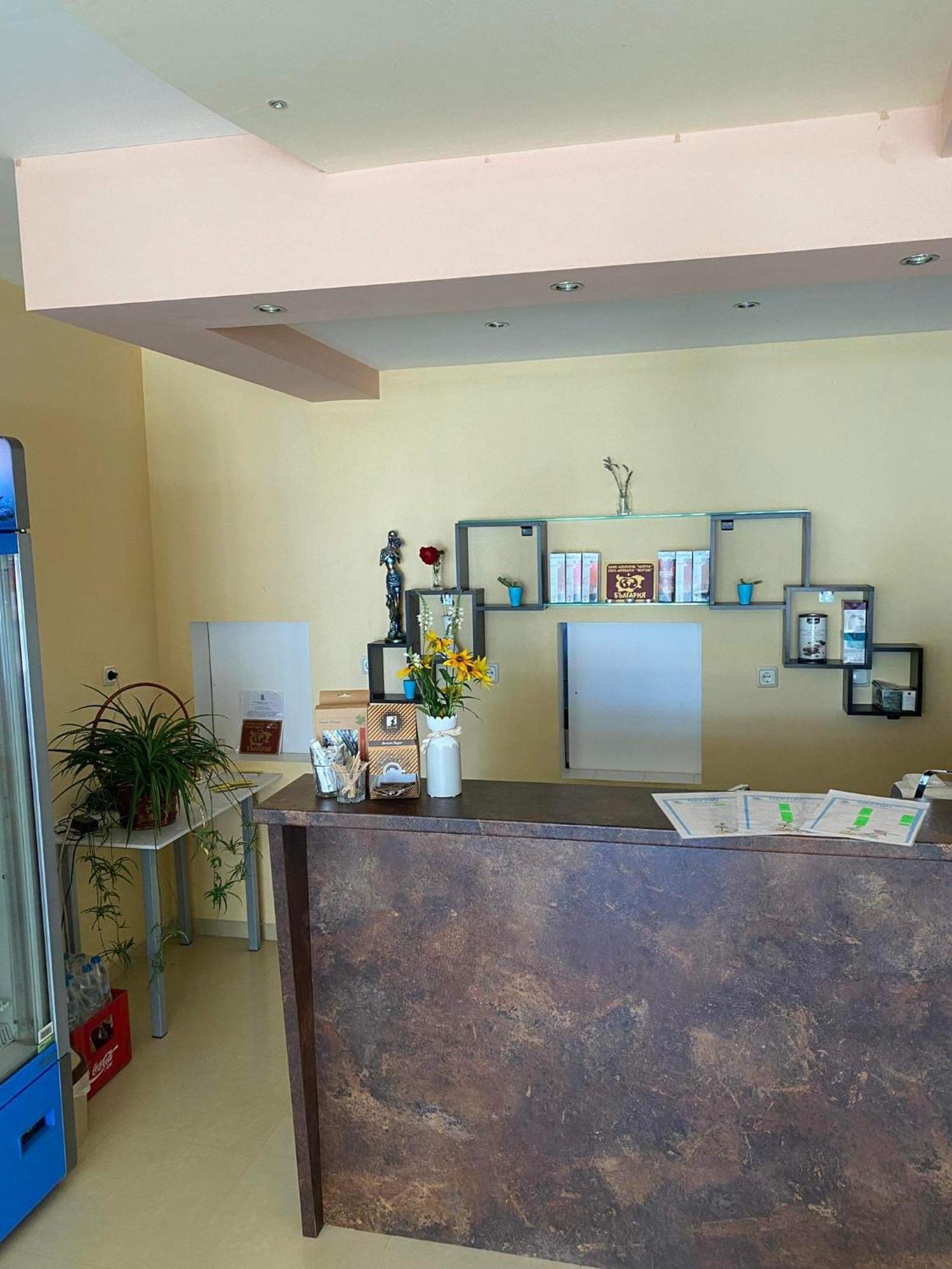 Family Hotel Neptun - لوزينيتس المظهر الخارجي الصورة